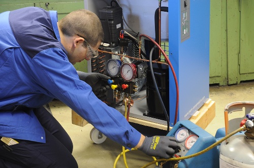 https://www.alup-service.de/content/igal/alup-service-center-diehl-impressionen-15-89V6QP-L-440.jpg